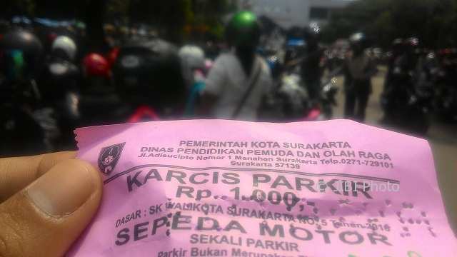 PERPARKIRAN SOLO : Pengunjung Sunday Market Manahan Merasa Dicurangi Jukir