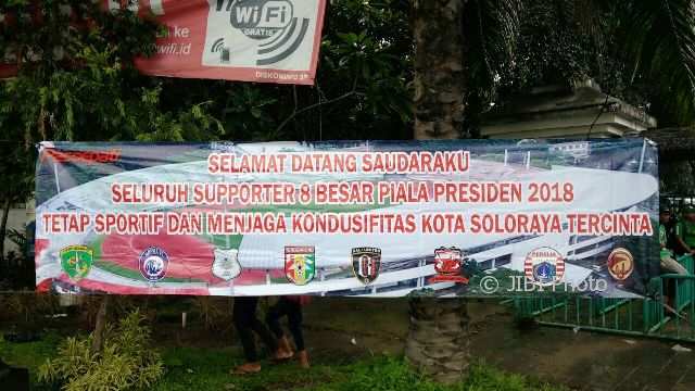 PIALA PRESIDEN 2018: Roban Mania Hingga Ronggo Mania Ikut Ramaikan Stadion Manahan