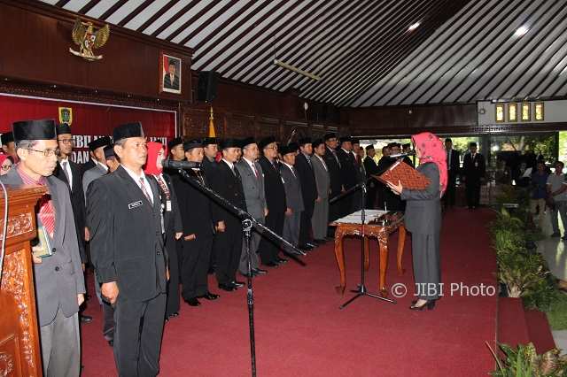 KEPEGAWAIAN KLATEN : Bupati Perintahkan Pejabat Minggir Jika Tak Dukung Program Pemkab