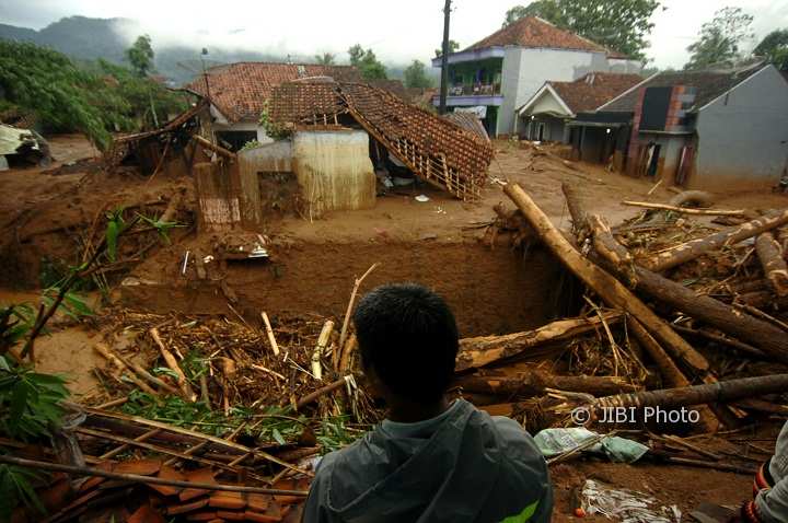 BENCANA JATENG : Korban Tewas Longsor Brebes Bertambah Jadi 6 Orang