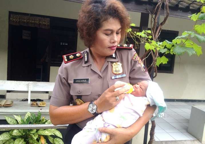 PENEMUAN BAYI SOLO: Wah, Bayi Dilan Kebanjiran Pengunjung dari Soloraya