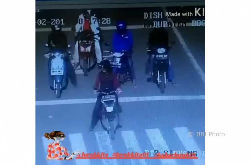 Ulah Pengendara Motor Ini Menjengkelkan & Tak Tahu Malu