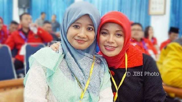 PILKADA 2018 : Siti Atikoh Getol Kampanyekan Suami di Pilgub Jateng
