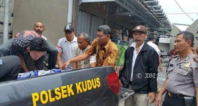 PENEMUAN MAYAT KUDUS : Warga Serengan Solo Ditemukan Tanpa Nyawa di Kios Dekat Masjid Menara