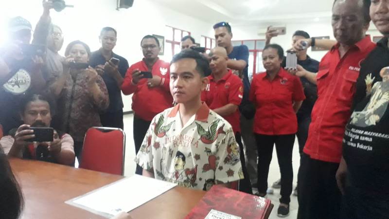 Pilkada Solo: Gibran Nyalon Wali Kota, Ini Saran Ganjar…