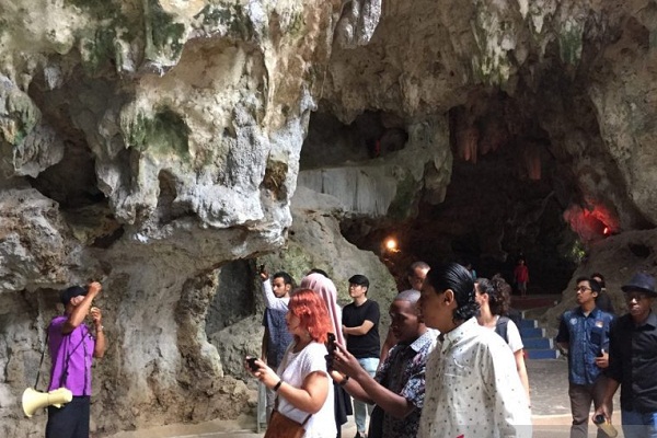 10 Berita Terpopuler: Asale Goa Jatijajar Kebumen, Kurang 3 Sendang