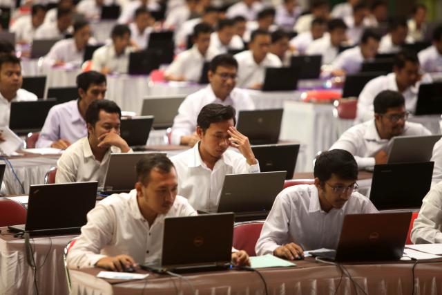 Ilustrasi peserta mengikuti computer assisted test (CAT) CPNS. (Solopos-M. Ferri Setiawan)
