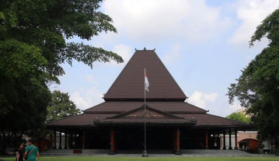 Balai Kota Solo. (Solopos-Nicolous Irawan) pegawai pemkot solo, salat idulfitri solo