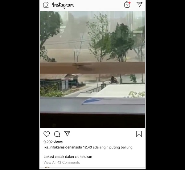 Puting beliung di Telukan, Grogol, Sukoharjo, Sabtu (5/9/2019). (Instagran iks_infokaresidenansolo)
