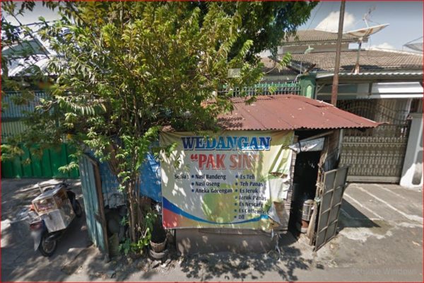 Warung wedagang Pak Sin di Jl. Surya, Purwodiningratan, Solo, Kamis (21/11/2019). (Solopos/Wahyu Prakoso)