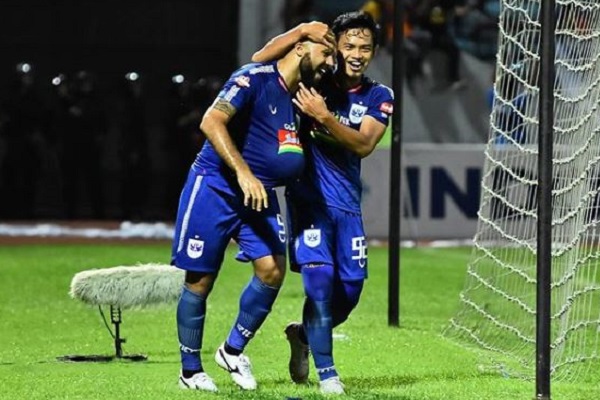 Yes, Kalahkan PSM 1-0, PSIS Geser Persija