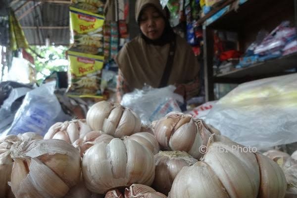 Harga Bawang Putih Naik, Cabai Turun! Cek Harga Pangan Hari Ini