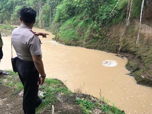 Hendak Mancing, Warga Ponorogo Temukan Mayat Mengambang di Sungai