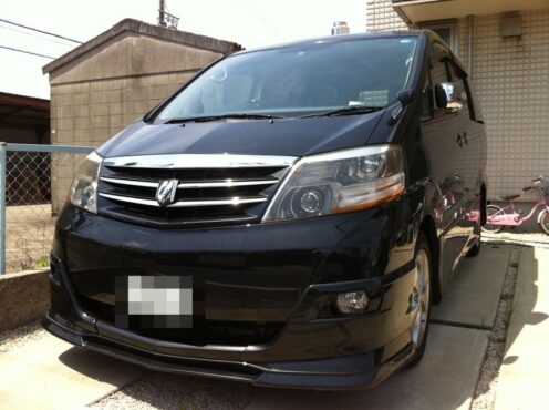 Ilustrasi Toyota Alphard 2005. (carguru)