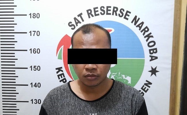 Sopir Mobil Hello Kity Sragen Ngaku-Ngaku Polisi Buat Tipu Janda
