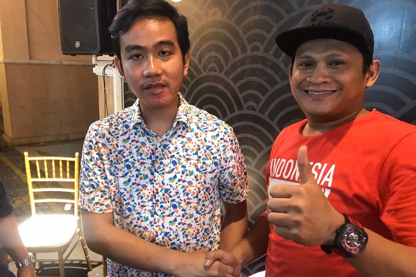 Gibran Cawali Pilkada Solo Diserang, Pendukung Pasang Badan