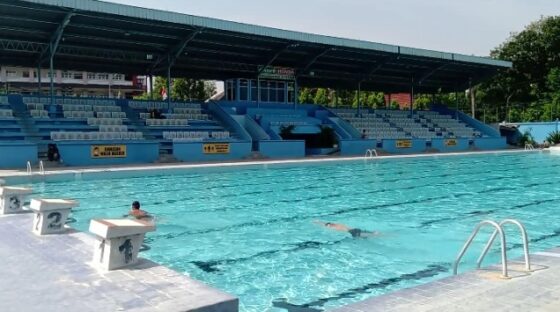 kolam renang tirtomoyo manahan solo