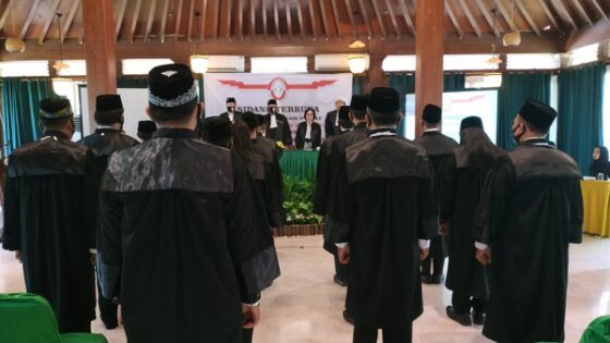 pelantikan advokat baru