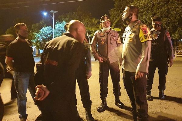 Cegah Massa ke Solo, Polres Wonogiri Lakukan Penyekatan Anggota PSHT di Wilayah Perbatasan