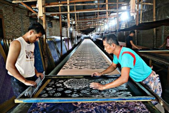hutang batik pilang sragen