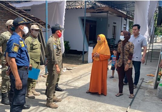 Tim pemantau perayaan Karanganyar