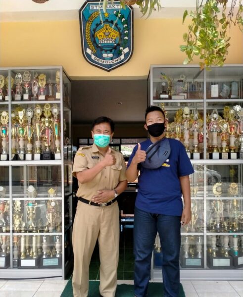 Youtuber Sragen Novin dan Ardian, Borong Dagangan Terus Dibagi-bagi