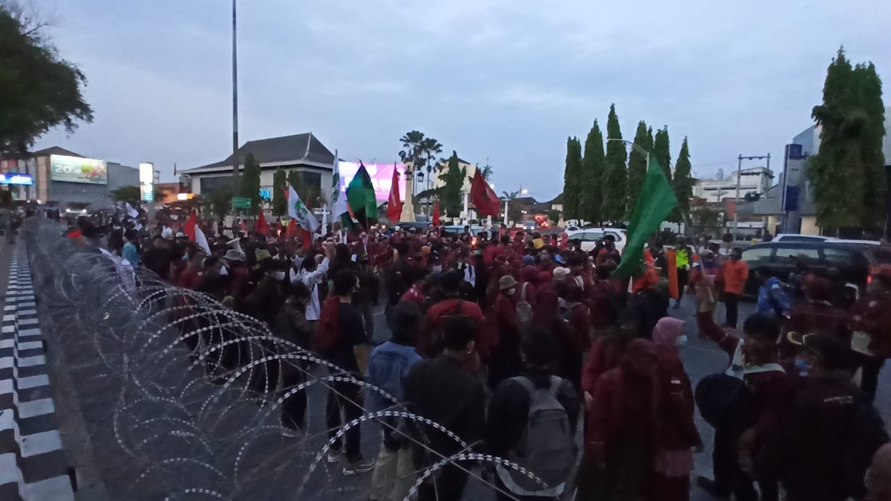 Kota Sandal Surakarta Makloon Di Kota Sandal Surakarta Makloon Di
