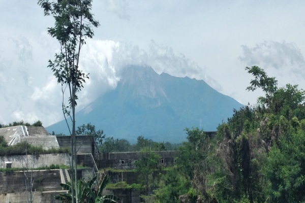 Prediksi Sementara BPPTKG: Erupsi Merapi Takkan Sebesar 2010