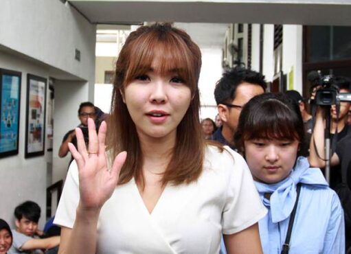 Video Artis Gisel Gisella Anastasia menyapa wartawan saat menghadiri sidang putusan cerai dengan suaminya, aktor Gading Marten di Pengadilan Negeri Jakarta Selatan, Jakarta, Rabu (23/1/2019). (Antara-Reno Esnir)