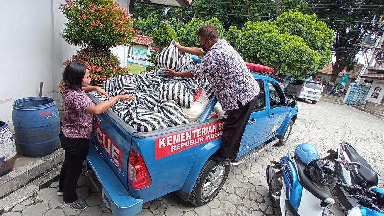 Sejak Awal Pandemi, Dinsos Sragen Salurkan 1.106 Paket Jaminan Hidup