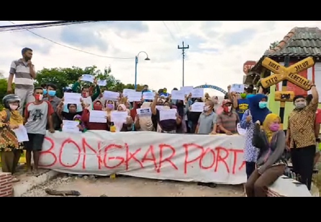 Demo Live Streaming di Youtube, Warga Siboto Sragen Minta Portal KA Dibongkar