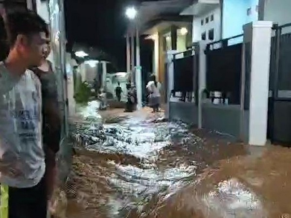 Banjir dan Longsor Sering Terjadi, Ini Penyebabnya Menurut BMKG