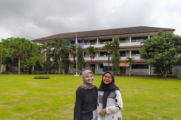 Pakai QRIS Lebih Praktis