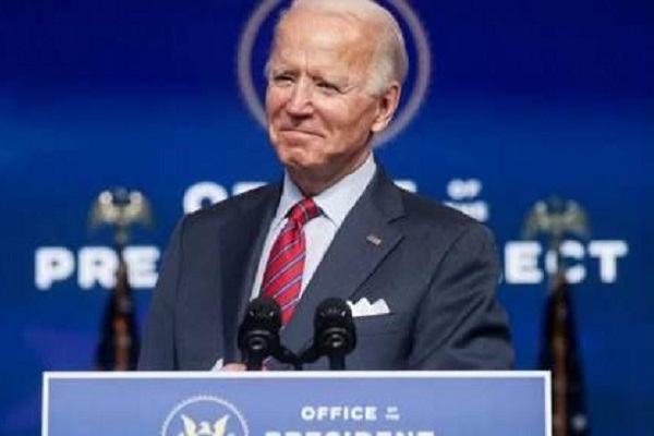 Presiden terpilih Amerika Serikat Joe Biden berbicara tentang ekonomi dan laporan kerja AS terakhir tahun 2020 di kantor pusat transisi di Wilmington, Delaware, AS, Jumat (4/12/2020). (Antara-Reuters)