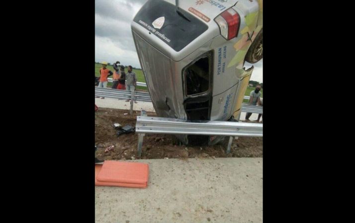 Mobil Lazismu Jepara Terguling di Tol Sragen, Begini Kondisinya