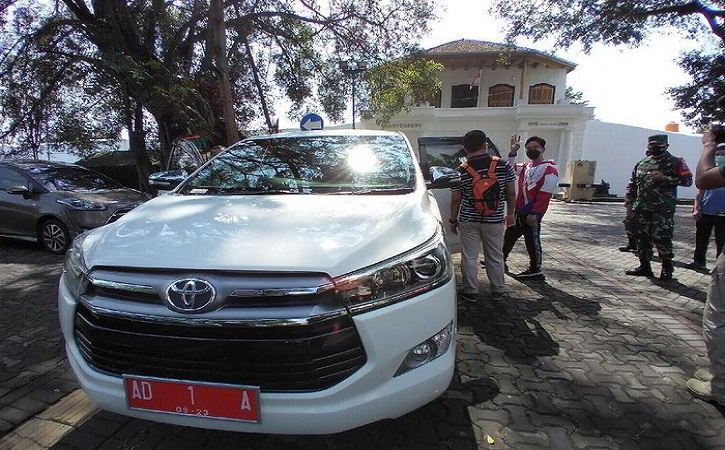 Gibran Bakal Pindah Parkir Mobdin ke SMP Al Irsyad Solo Gegara Ngeyel Gelar PTM