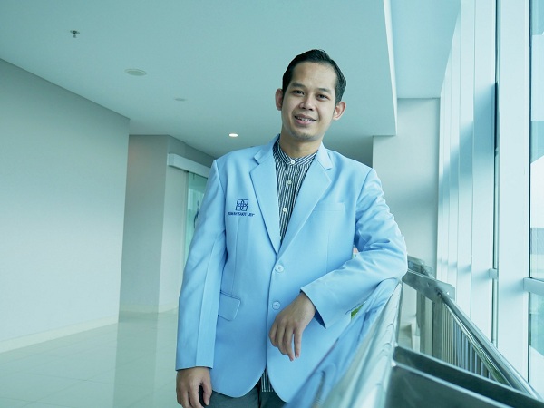 dr. Affandi Wiramur, Sp. Bp. RE