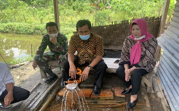 Fenomena Air Bisa Dibakar di Karanganyar, DPRD: Jadikan Tempat Wisata Saja!