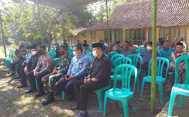 Mengenang Mendiang Suji Mentir Sragen, Suara Serak yang Justru Digandrungi Penggemar