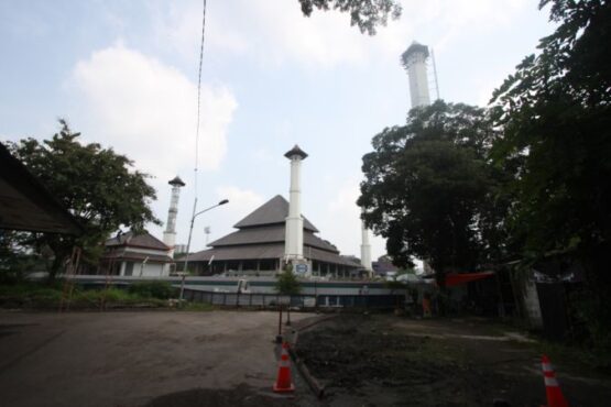 masjid taman sriwedari solo dana