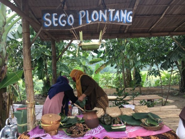 Ekspedisi KRL Solo-Jogja: Nggak Cuma Museum, di Sangiran juga Ada Kuliner Khas Lho!
