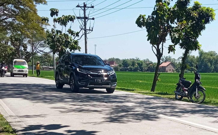Kendaraan Luar Jateng Berseliweran di Jalan Alternatif di Sragen, Lolos Penyekatan?