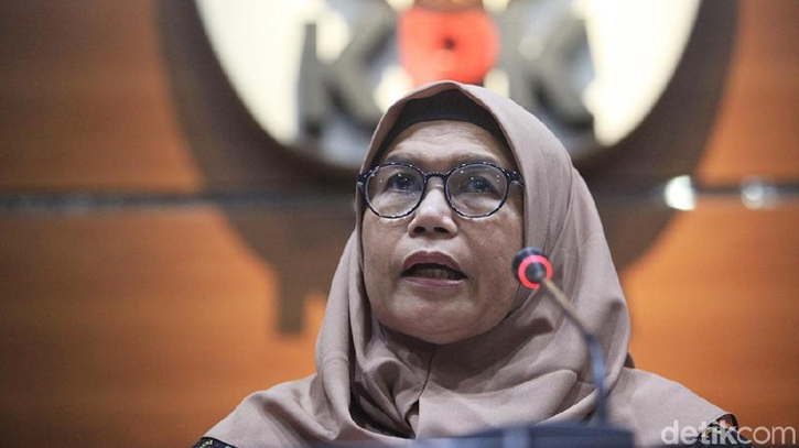 Hukuman Terlalu Ringan, ICW Desak Dewas KPK Laporkan Lili Pintauli ke Polisi