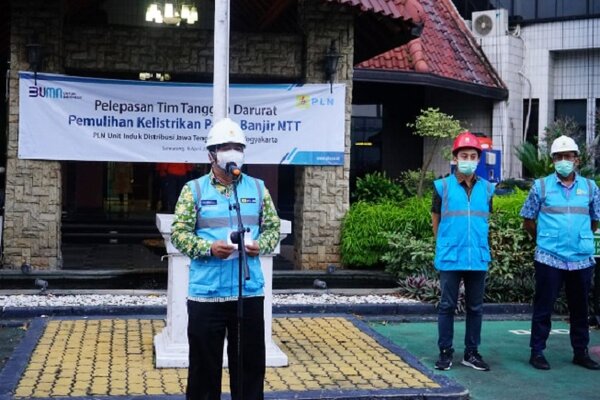Demi Listrik Cepat Pulih, PLN Jateng dan DIY Kirimkan Personel ke NTT