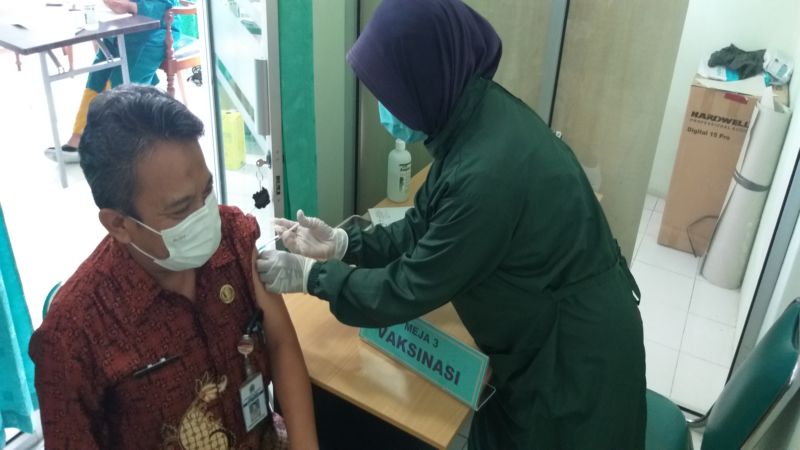 Hari Pertama Ramadan, Seratusan Guru Klaten Disuntik Vaksin Covid-19 Dosis Kedua