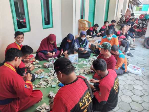 4 Jam Galang Dana Untuk Palestina, Sukarelawan Muhammadiyah Sragen Himpun Rp51,7 Juta