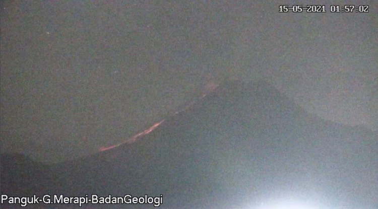 Merapi Erupsi Siang Ini, Awan Panas Meluncur Sepanjang 1,7 Km