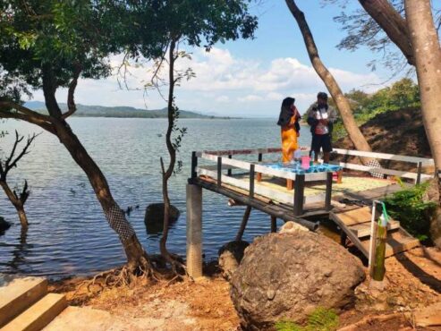 Suasana Pantai Gading Purba, WGM Wonogiri. (Rudi Hartono)