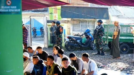 Suasana Salat Id di Ilaga, Kabupaten Puncak, Papua. (dok. Satgas Nemangkawi)1