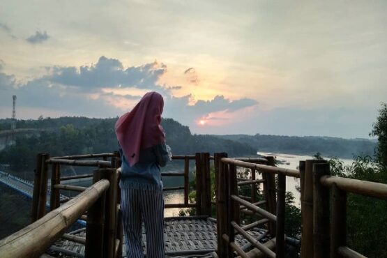 Waduk_Pondok_Bringin_Sunset